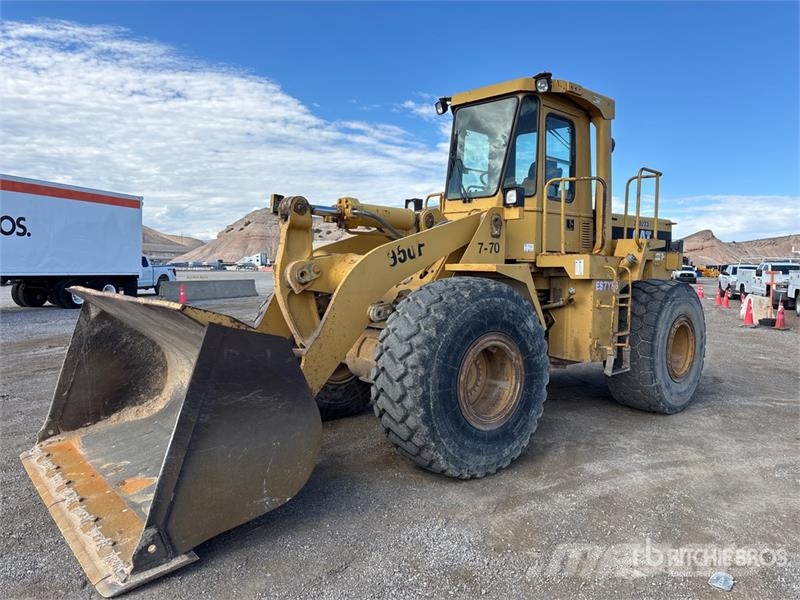 CAT 950 لوادر بعجل