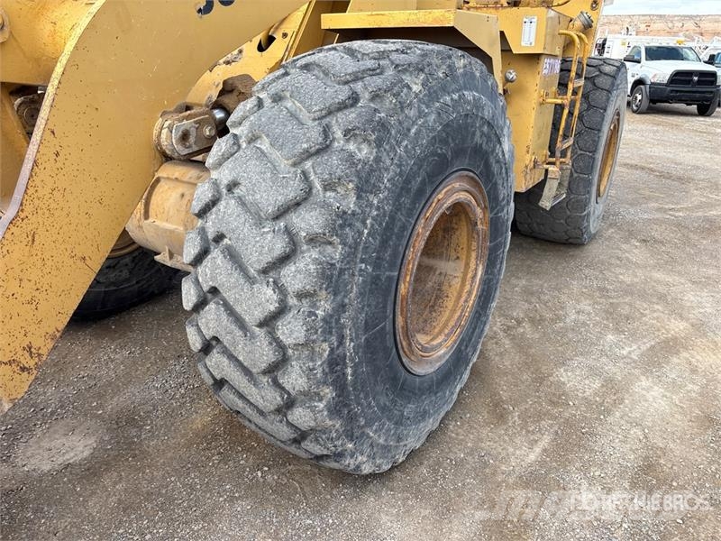 CAT 950 لوادر بعجل