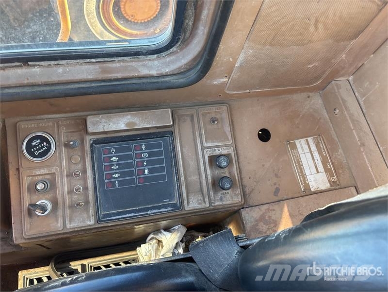 CAT 950E Rataslaadurid