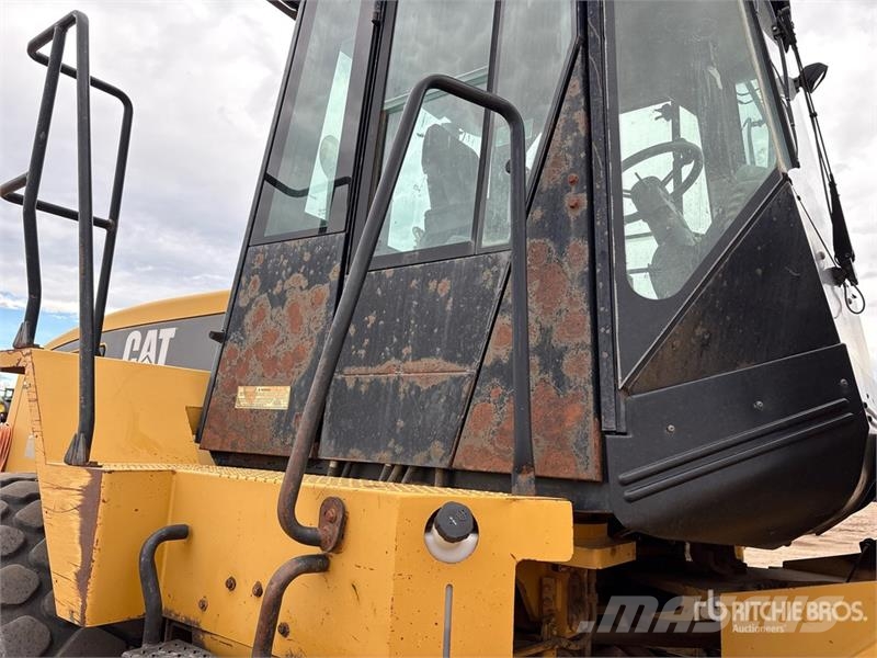 CAT 950G Series II Naudoti ratiniai krautuvai