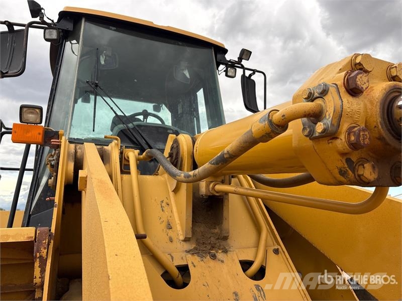CAT 950G Series II Naudoti ratiniai krautuvai