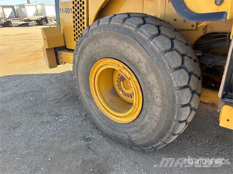 CAT 950M Wheel Loader Kolesni nakladalci