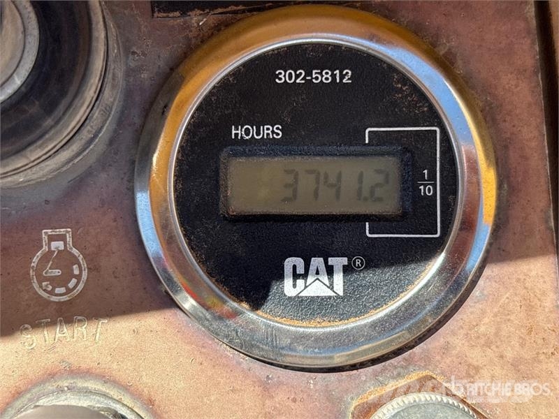 CAT 953 Nakladalci goseničarji