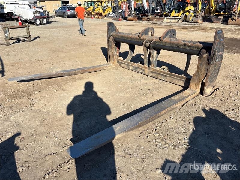 CAT 96 in Q/C Wheel Loader Forks - Fits 950K/962K/963D Pallegafler
