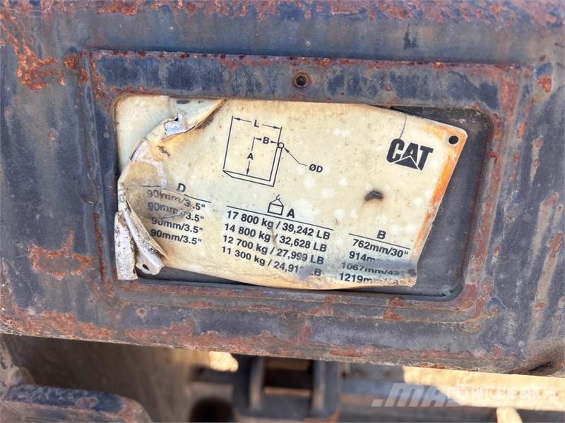 CAT 96 in Q/C Wheel Loader Forks - Fits 950K/962K/963D Pallegafler