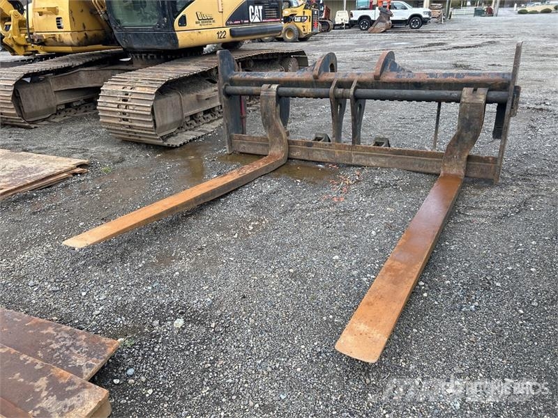 CAT 96 in Q/C Wheel Loader Forks - Fits 950K/962K/963D Garfos