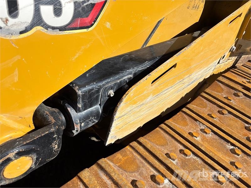CAT 963 Pásové nakladače