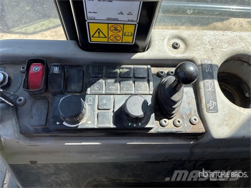 CAT 963 Rupsladers