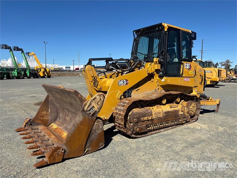 CAT 963 Pásové nakladače
