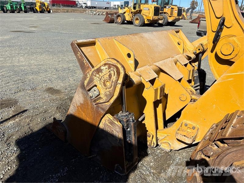 CAT 963 Pásové nakladače