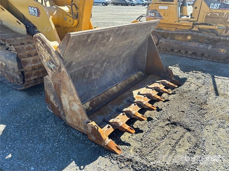 CAT 963 Pásové nakladače