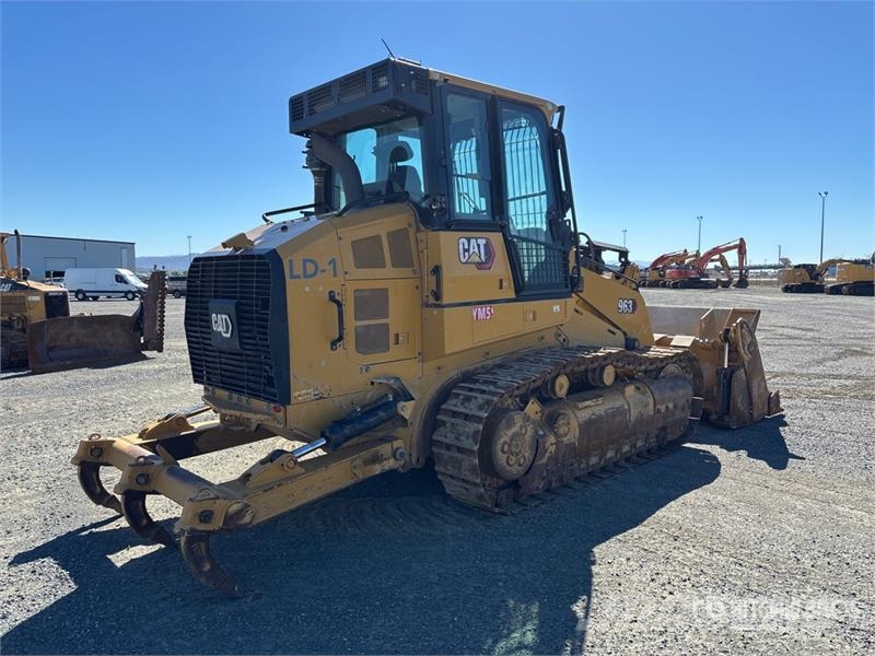 CAT 963 Pásové nakladače