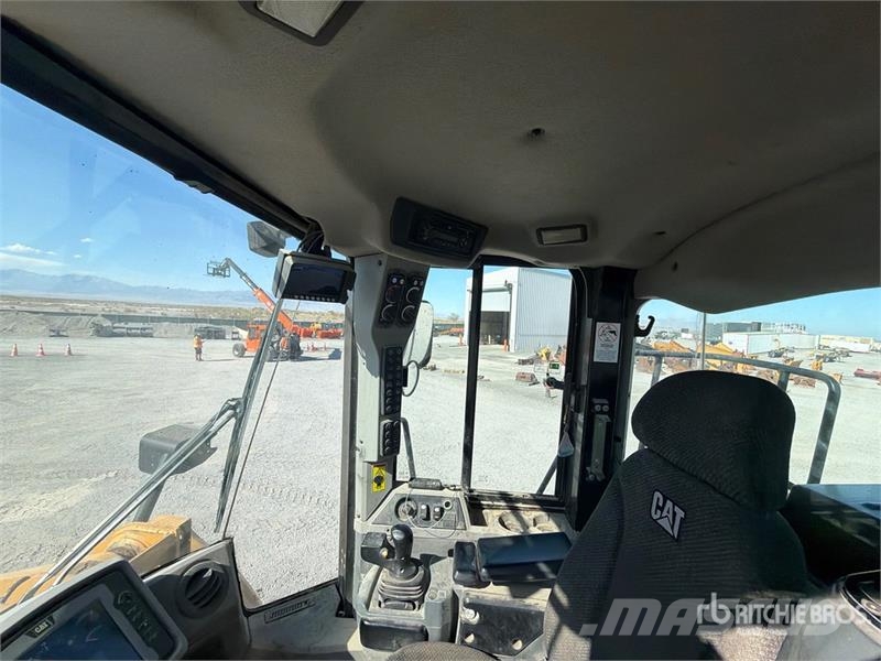 CAT 966K Wheel Loader  휠로우더
