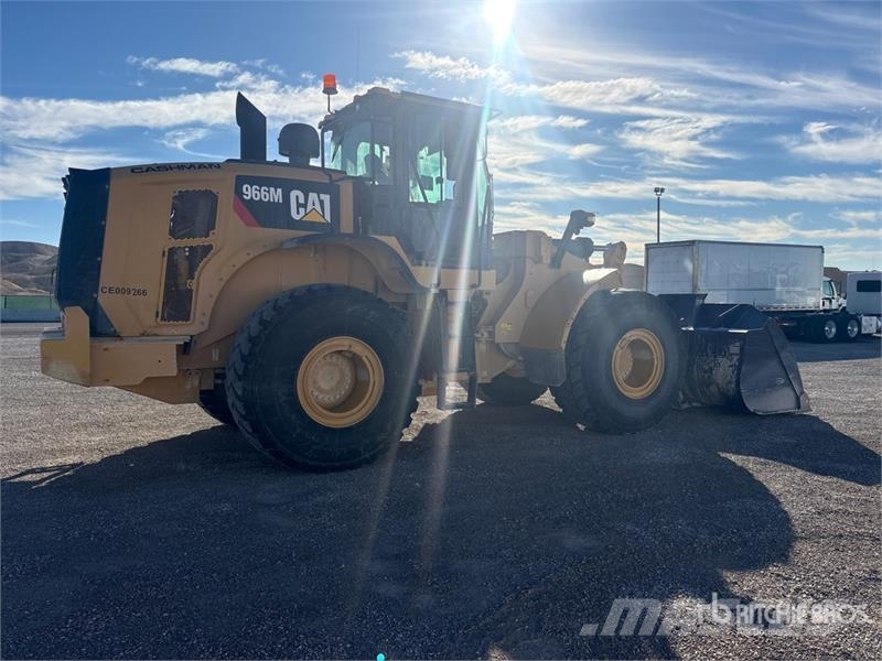 CAT 966M Wheel Loader Фронтальные погрузчики