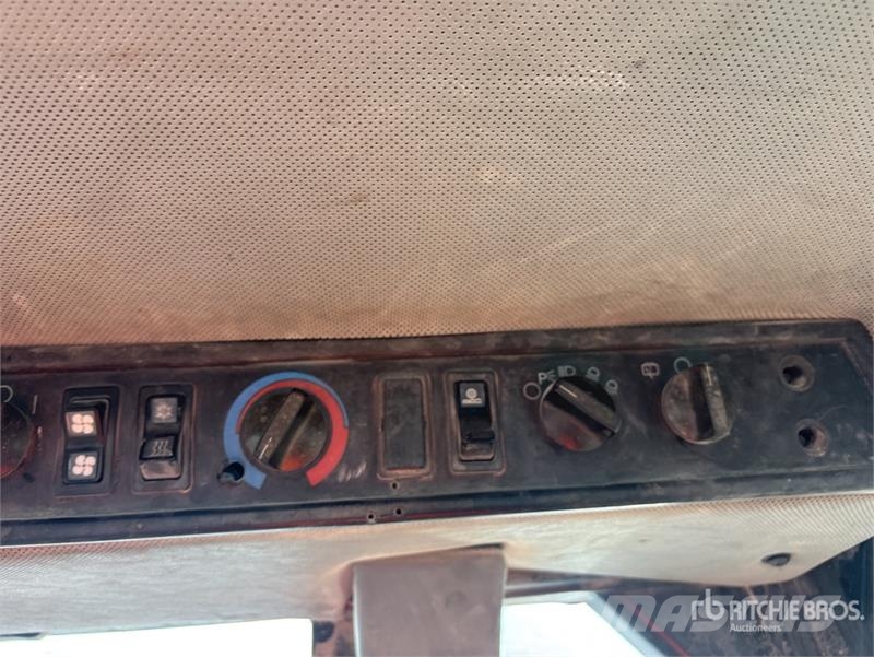 CAT 972G Kolesni nakladalci
