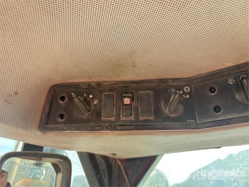 CAT 972G Kolesni nakladalci