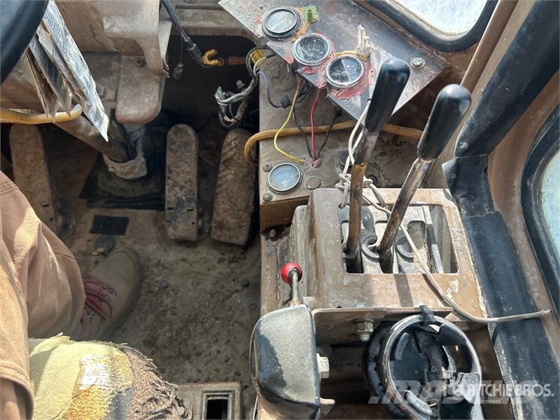 CAT 980C Naudoti ratiniai krautuvai