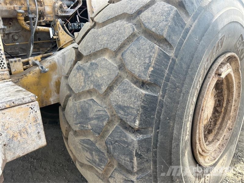 CAT 980C Naudoti ratiniai krautuvai