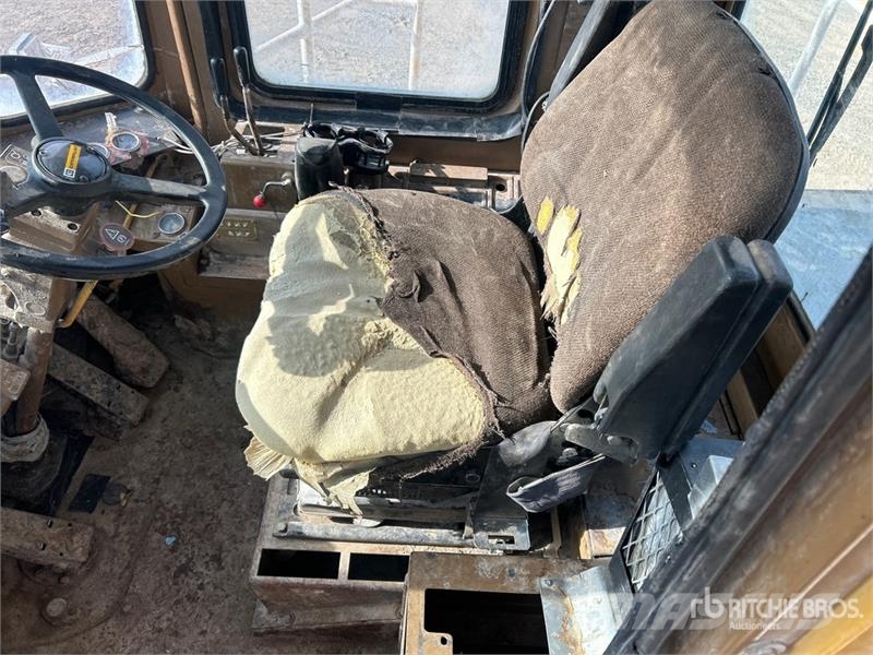 CAT 980C Naudoti ratiniai krautuvai