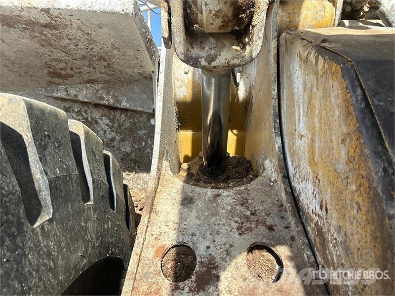 CAT 980C Naudoti ratiniai krautuvai
