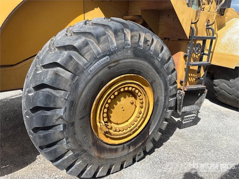 CAT 980G Колесни товарачи