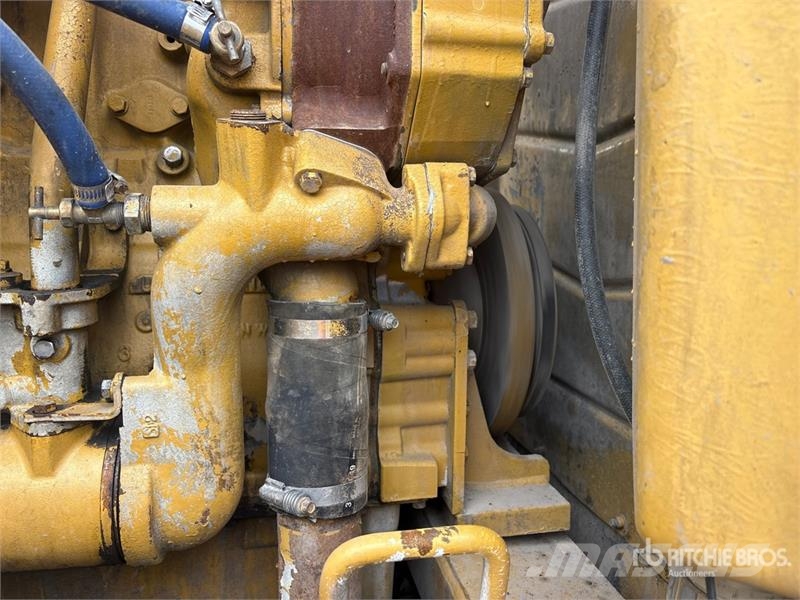 CAT 980G Колесни товарачи