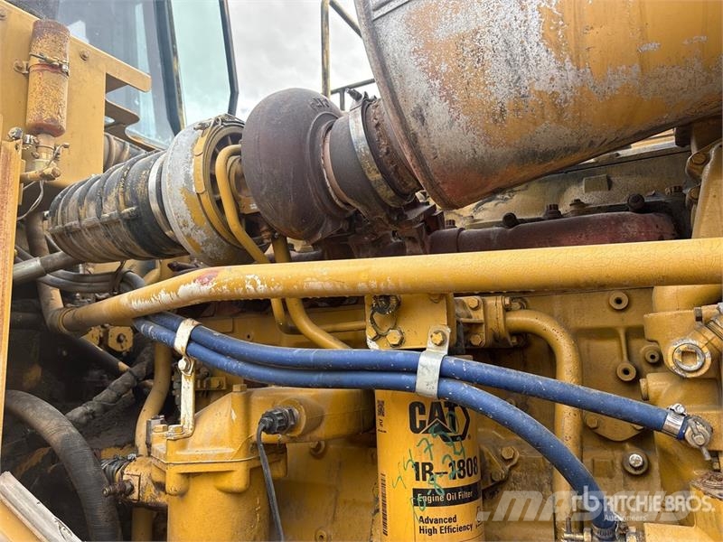 CAT 980G Колесни товарачи