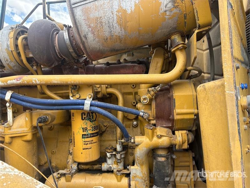 CAT 980G Колесни товарачи