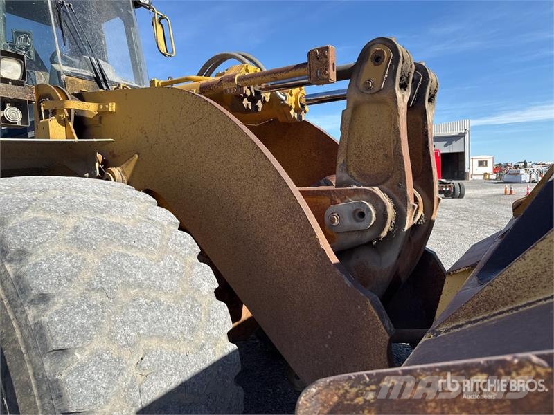 CAT 980G Kolesni nakladalci