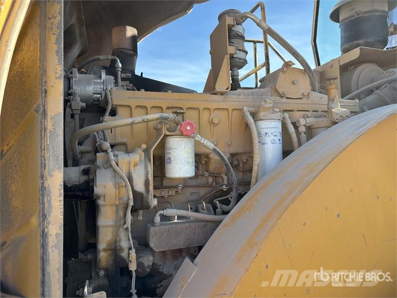 CAT 980G Kolesni nakladalci