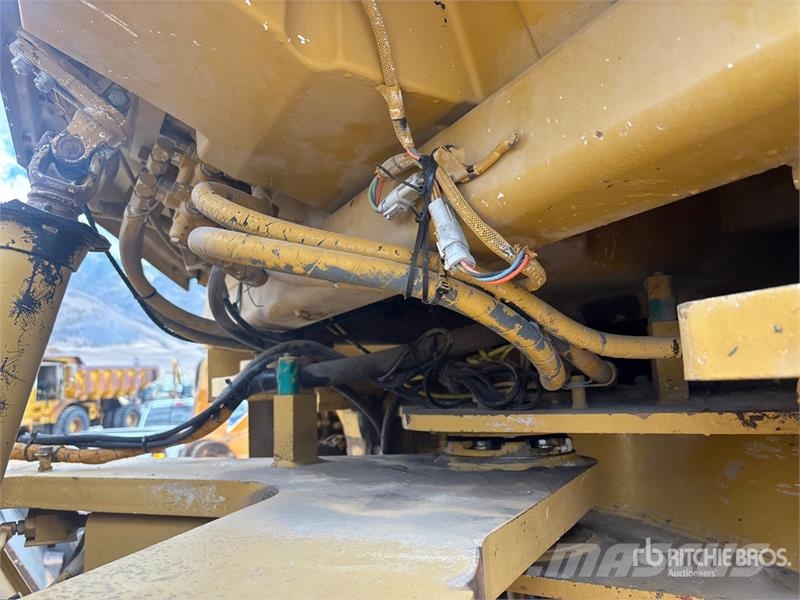 CAT 980G Колесни товарачи
