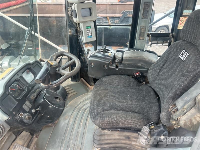 CAT 980G Series II Naudoti ratiniai krautuvai