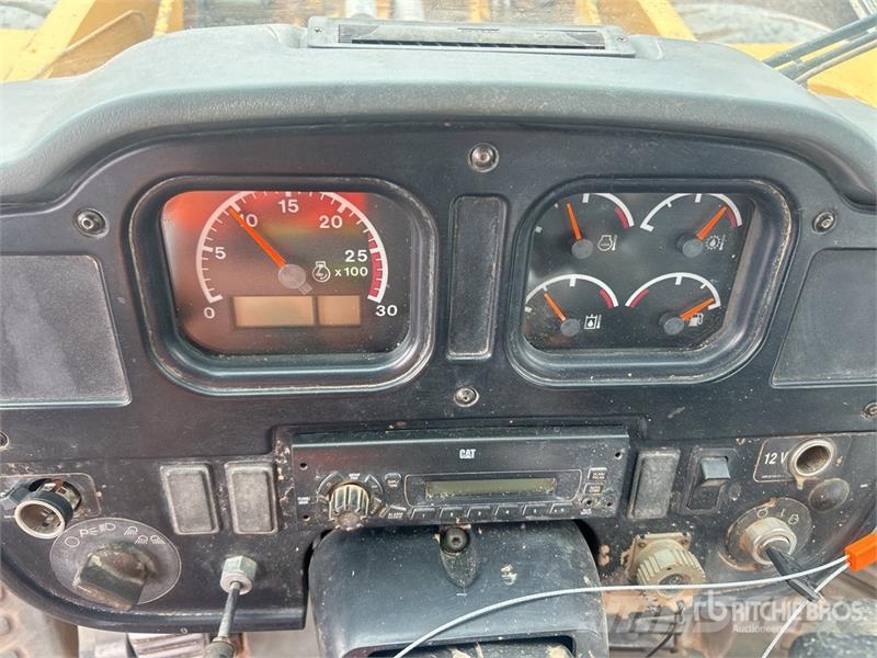 CAT 980G Series II Naudoti ratiniai krautuvai