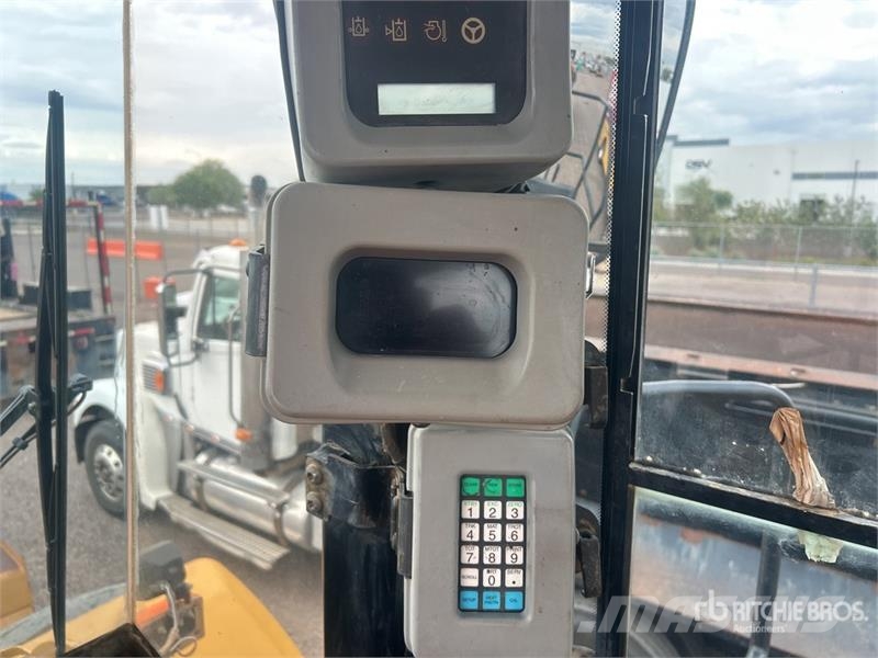 CAT 980G Series II Naudoti ratiniai krautuvai