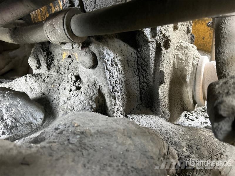 CAT 980K Gumikerekes homlokrakodók