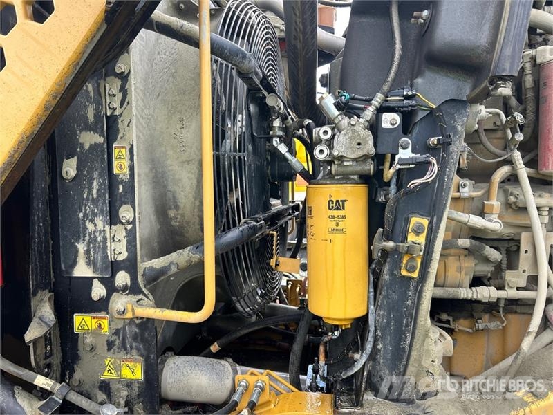 CAT 980K Gumikerekes homlokrakodók