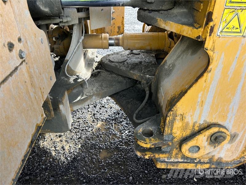 CAT 980K Gumikerekes homlokrakodók