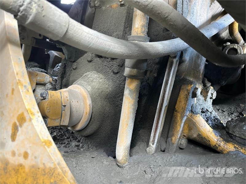 CAT 980K Gumikerekes homlokrakodók