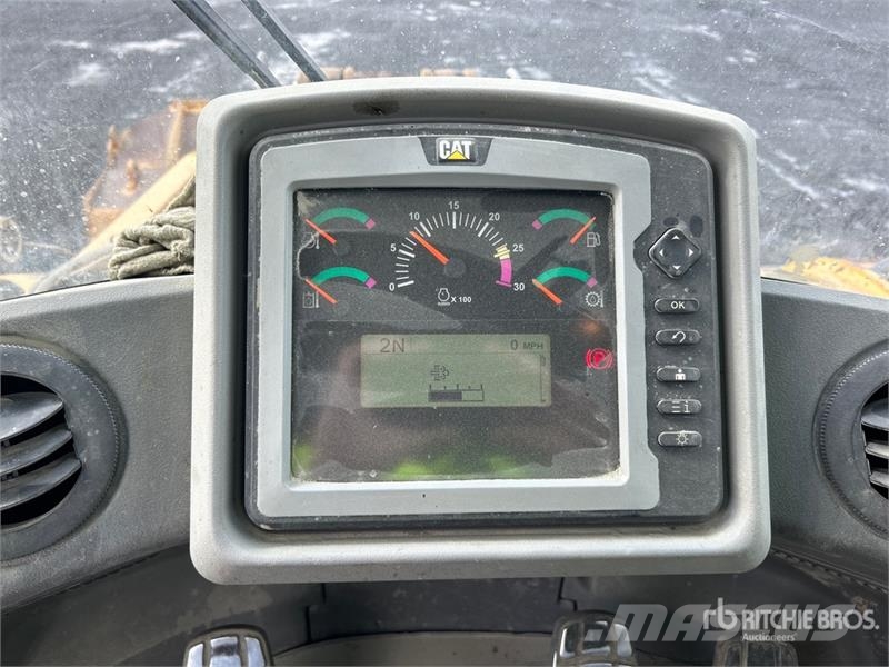 CAT 980K Gumikerekes homlokrakodók