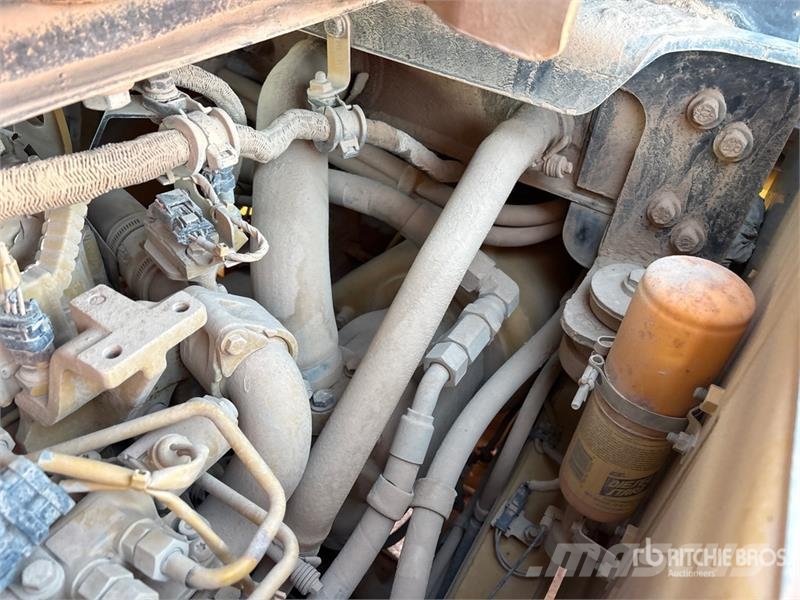 CAT 980M Kolesni nakladalci