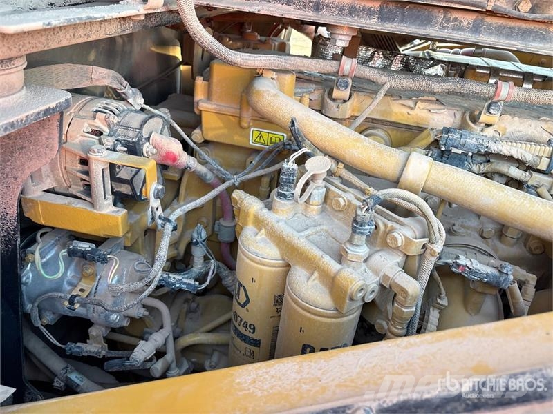 CAT 980M Kolesni nakladalci