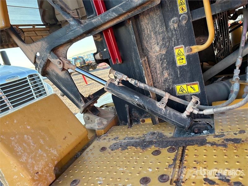 CAT 980M Kolesni nakladalci