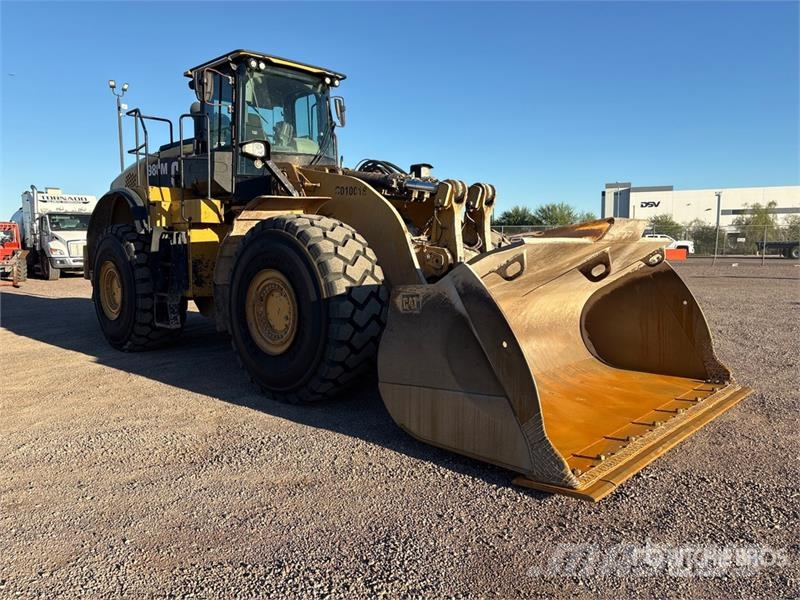 CAT 980M Kolesni nakladalci