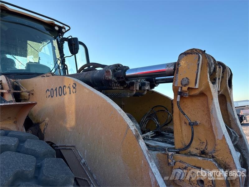 CAT 980M Kolesni nakladalci