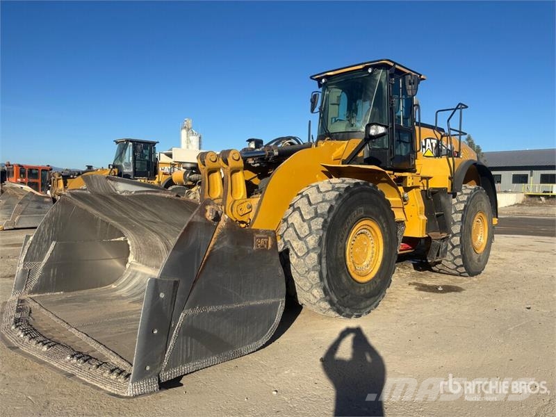 CAT 980M Фронтальные погрузчики