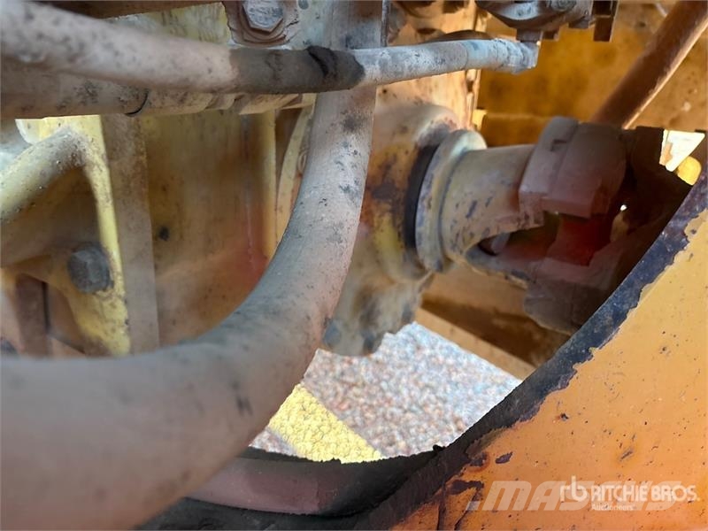 CAT 980M Kolesni nakladalci