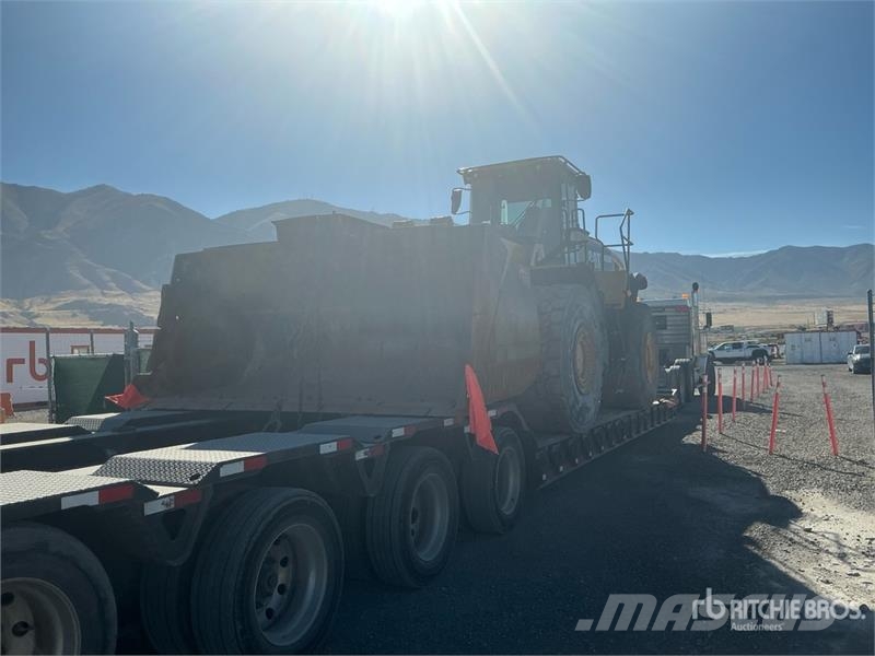 CAT 980M Gumikerekes homlokrakodók