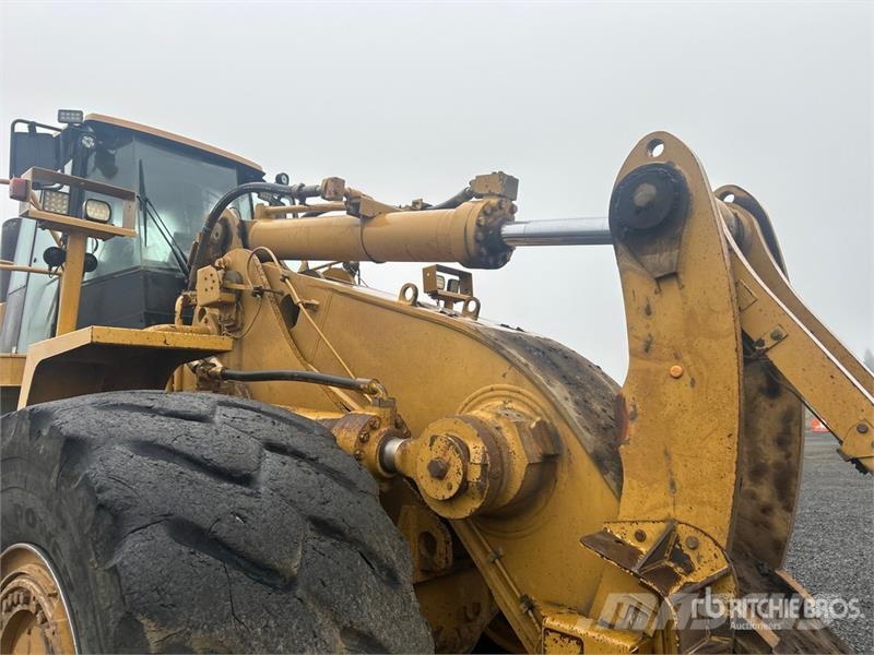 CAT 988H Chargeuse sur pneus