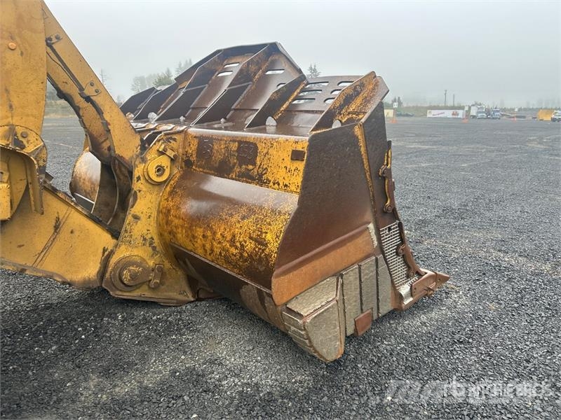 CAT 988H Chargeuse sur pneus