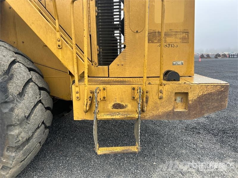 CAT 988H Chargeuse sur pneus